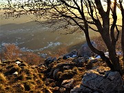 60  Scelgo di scendere dalla variante esposta al tramonto, anche se impegnativa